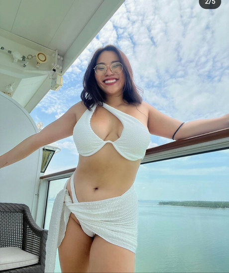 アラブ人妻オンリーファンズ ポルノ 画像