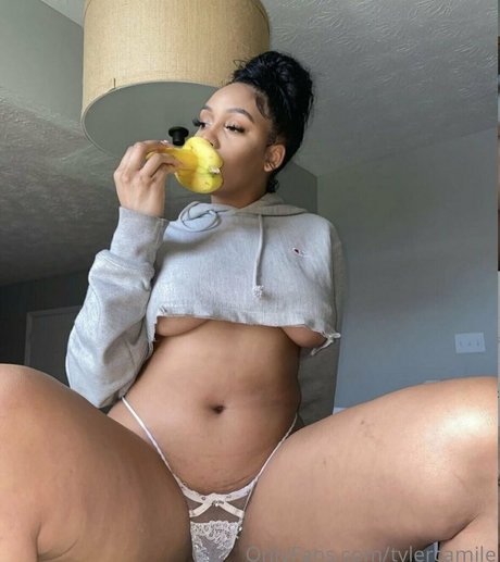 tylercamile プロフィール写真