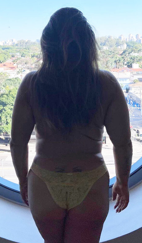 Preta Gil 裸の女優 画像