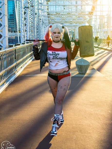 スペードのクイーン オンリーファンズ アートヌード 写真