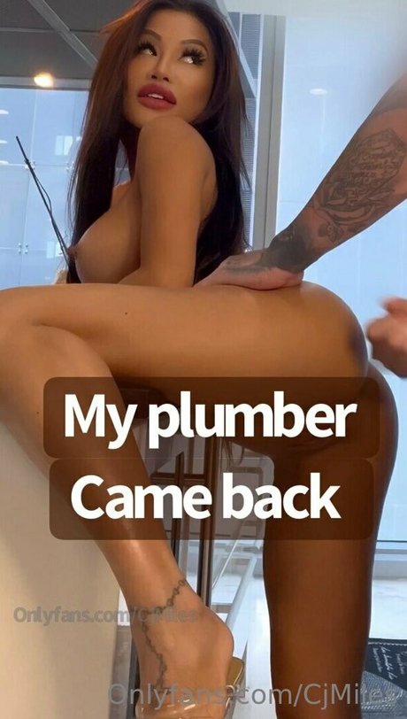 熟女オーガズムオンリーファンズ 無料エロ 画像