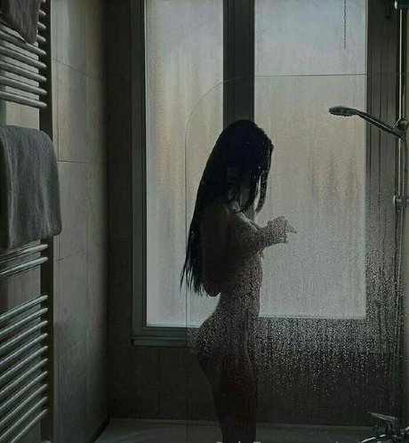 成熟したポーグオンリーファンズ 無料アダルト 写真