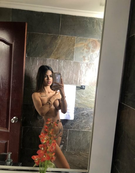 アジア人ニューハーフオンリーファンズ アートポルノ 画像