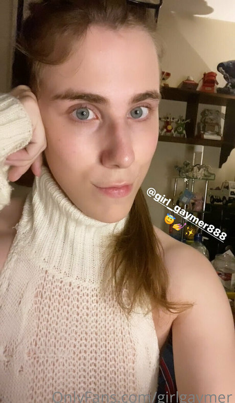 巨大ディルドオンリーファンズ えろた 写真