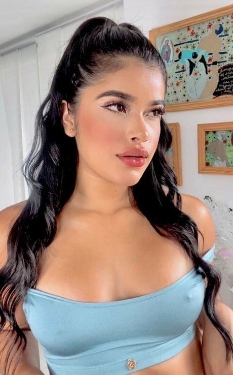 ニューハーフの乗馬オンリーファンズ 裸 画像