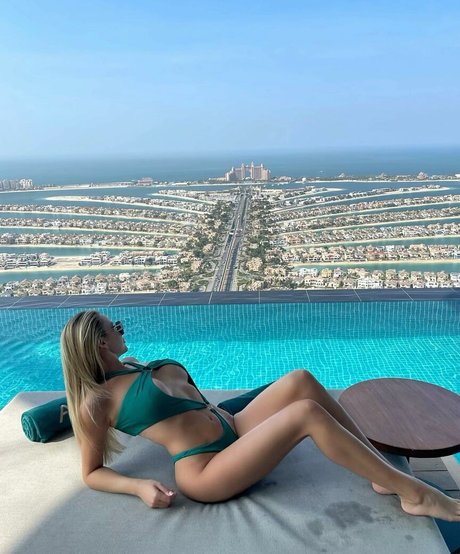 Ola Ciupa ポルノスター アート 写真