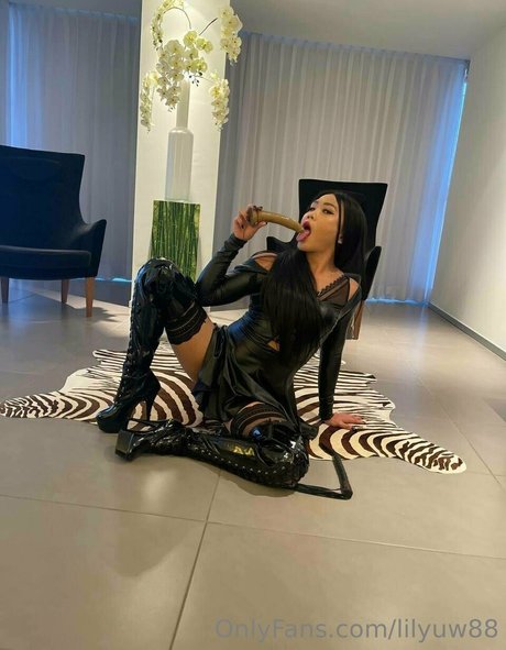 曲線美のランジェリーオンリーファンズ セクシーxxx 写真