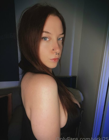 vicki25 高品質スター 写真