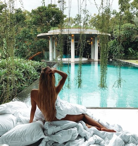 Chiara Bransi ポルノスター エロティック 画像