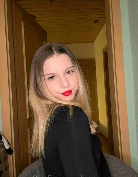 sammygoeswild 美しい女優 写真