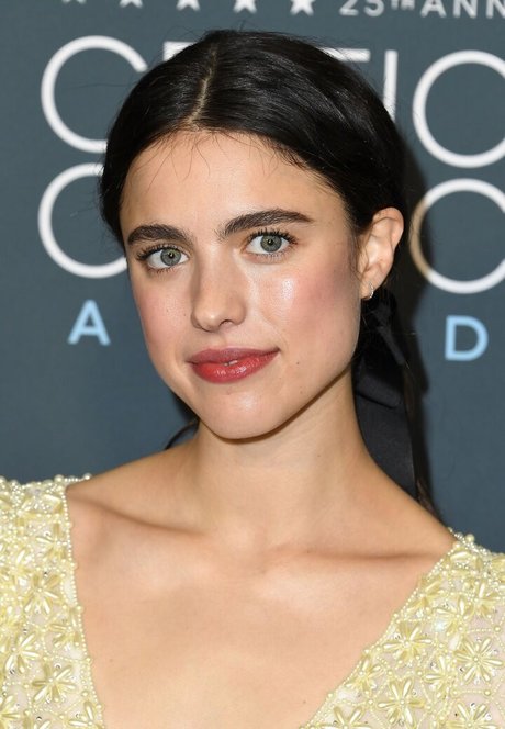 Margaret Qualley セックスモデル 写真