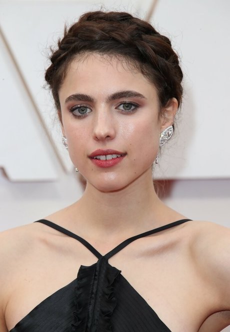 Margaret Qualley xxxスター 画像