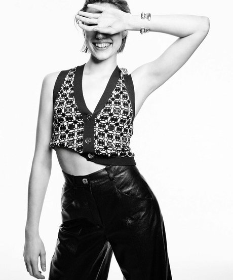 Margaret Qualley 限定モデル 画像