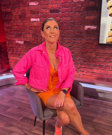 心理学者オンリーファンズ 無料ヌード 写真