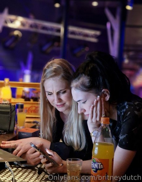 足の動画 オンリーファンズ 美しい アーカイブ