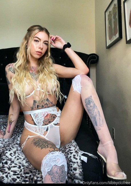 cassidyluxefree セクシーモデル ギャラリー