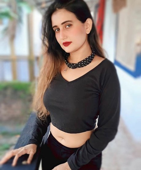 カムフィートオンリーファンズ ホットセクシー 写真