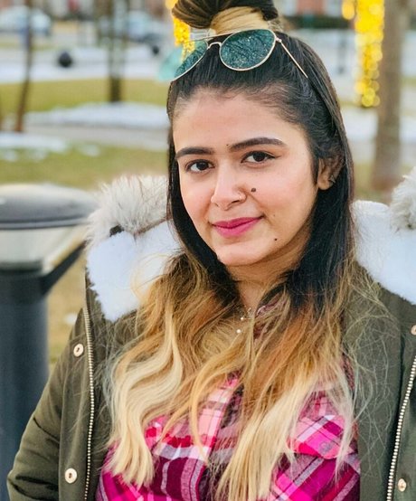 Akankshya Rijal HD女優 写真