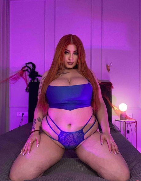 刑務所のオンリーファンズ 美しい裸 画像