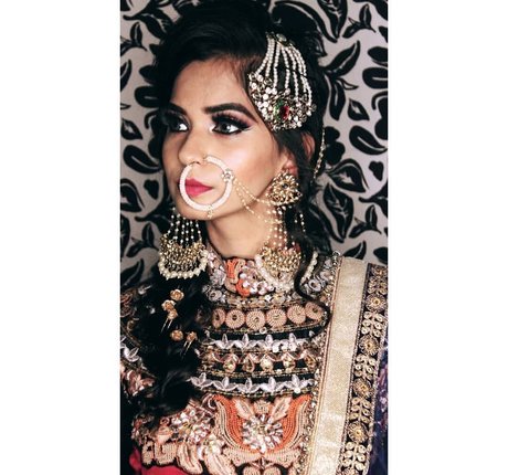 Anjali Gupta ヌードのポルノスター 写真