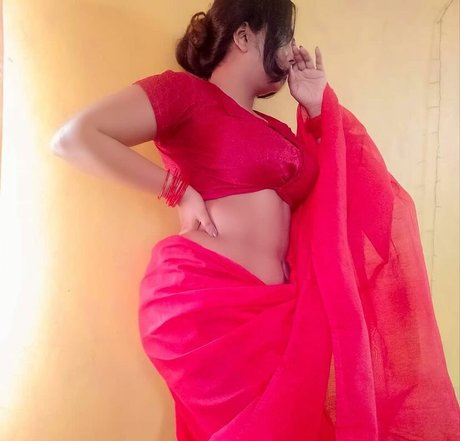 黒髪の熟女オンリーファンズ ホットxxx 画像