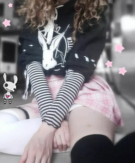 Porcelain Ghoul ポルノ女優 写真