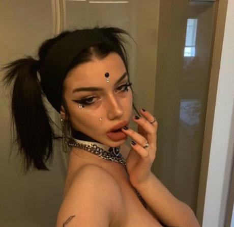 shawtysuzi 独占女優 ギャラリー