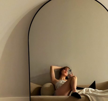 hopeann__ セックス女優 写真