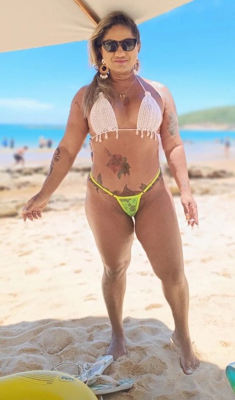 Esther Exhib セクシーなスター ギャラリー