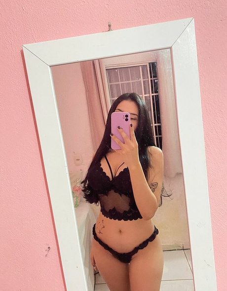 Ananda Rodrigues ホットなモデル 画像