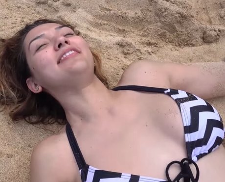 Geovanna Antoinette セックスモデル ギャラリー