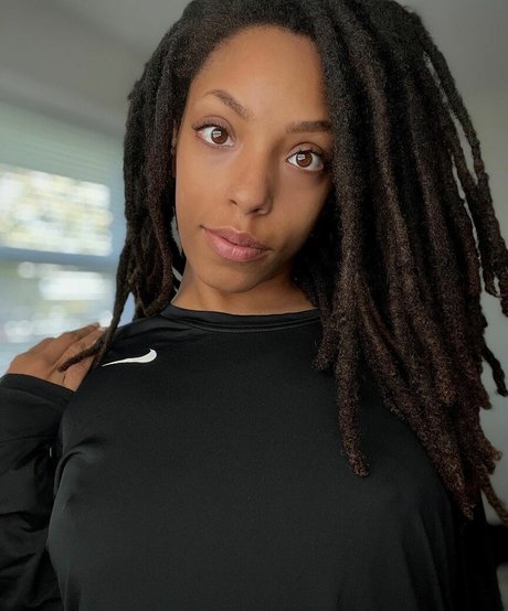 coleylox アート女優 写真