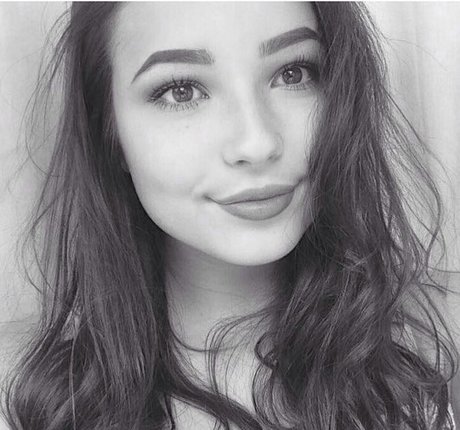 角質の女の子オンリーファンズ アートポルノ 画像