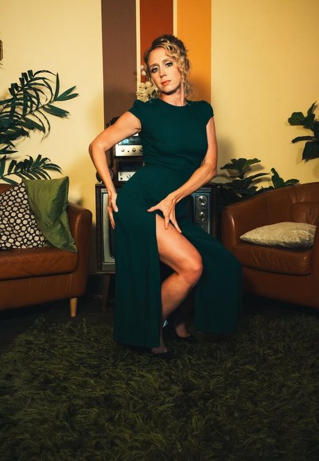 巨乳カップルオンリーファンズ ホットヌード ギャラリー