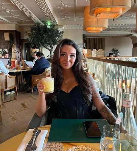 巨乳アマチュアオンリーファンズ アート裸 アーカイブ