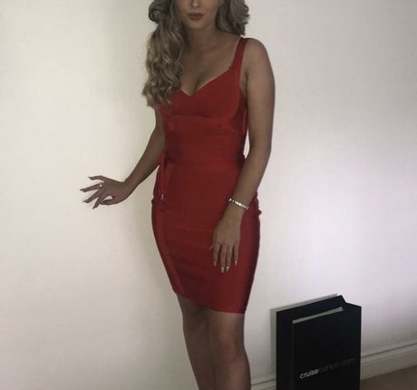 イギリスのおばあちゃんオンリーファンズ 素敵 画像