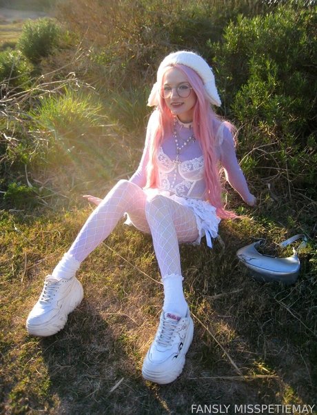 ぽっちゃりティーンオンリーファンズ エロ 写真