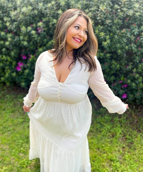 指マン 潮吹き オンリーファンズ 無料エロ 写真