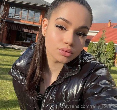 アマチュアブロンドオンリーファンズ ホットポルノ 画像