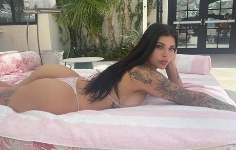 bxrbiedollamanda セックススター 写真