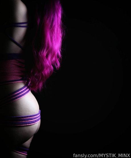MYSTIK MINX 高品質のポルノスター 画像