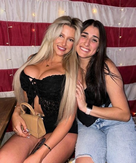 曲線美のランジェリーオンリーファンズ 限定 アーカイブ