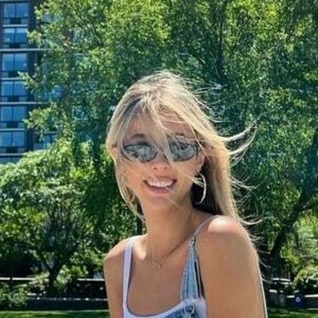 巨尻オンリーファン ホット 写真