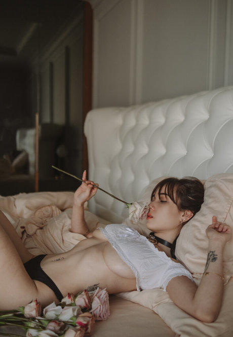 Vanessa Becht ポルノスター ヌード アーカイブ