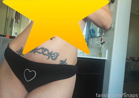 フェラチオ ディープスロート オンリーファンズ ホットセクシー 写真