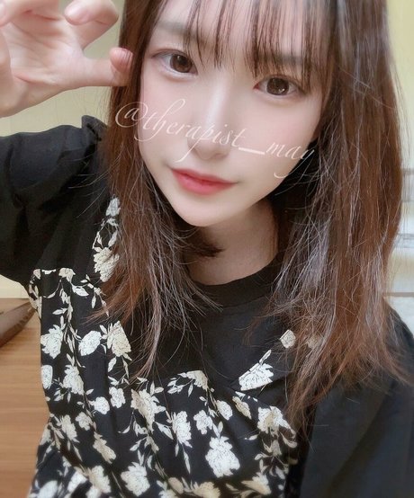 Mei Yamamoto モデル 写真