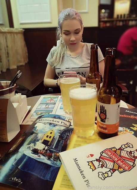 LeaFoxy 高品質モデル 画像