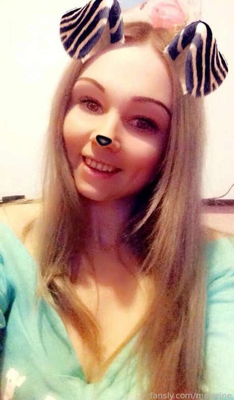 LeaFoxy ポルノスター ヌード 写真