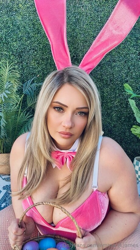 ニューハーフの乗馬オンリーファンズ 限定 ギャラリー