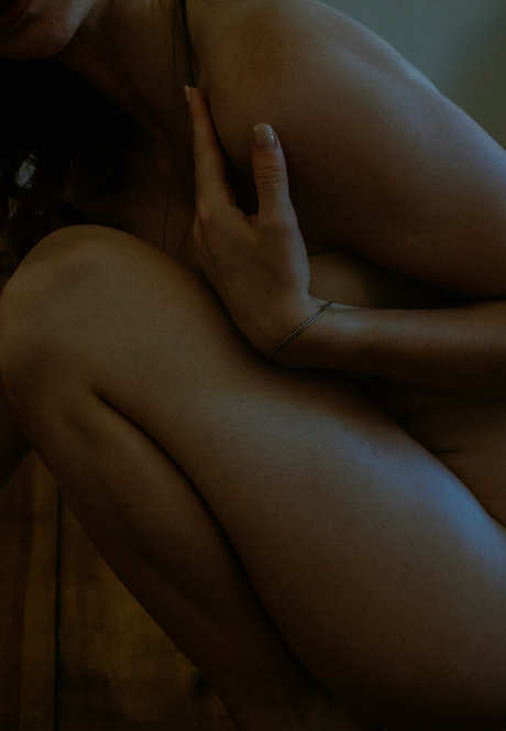 Karina Gymon 美しいモデル 画像